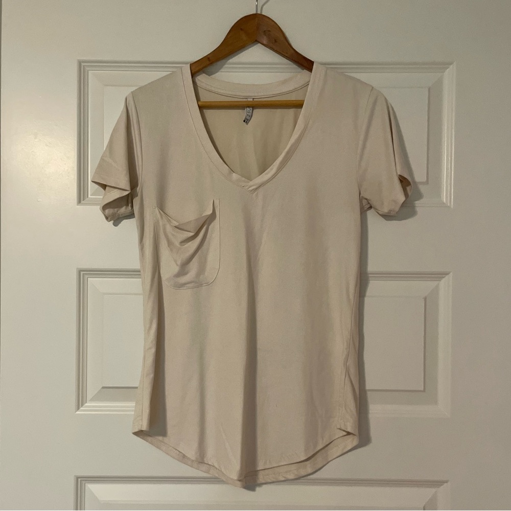 V-neck T-shirt
